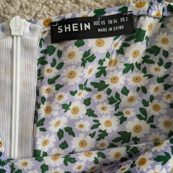 Women's Ditsy Floral High-Slit Dress - Picture 6 of 7